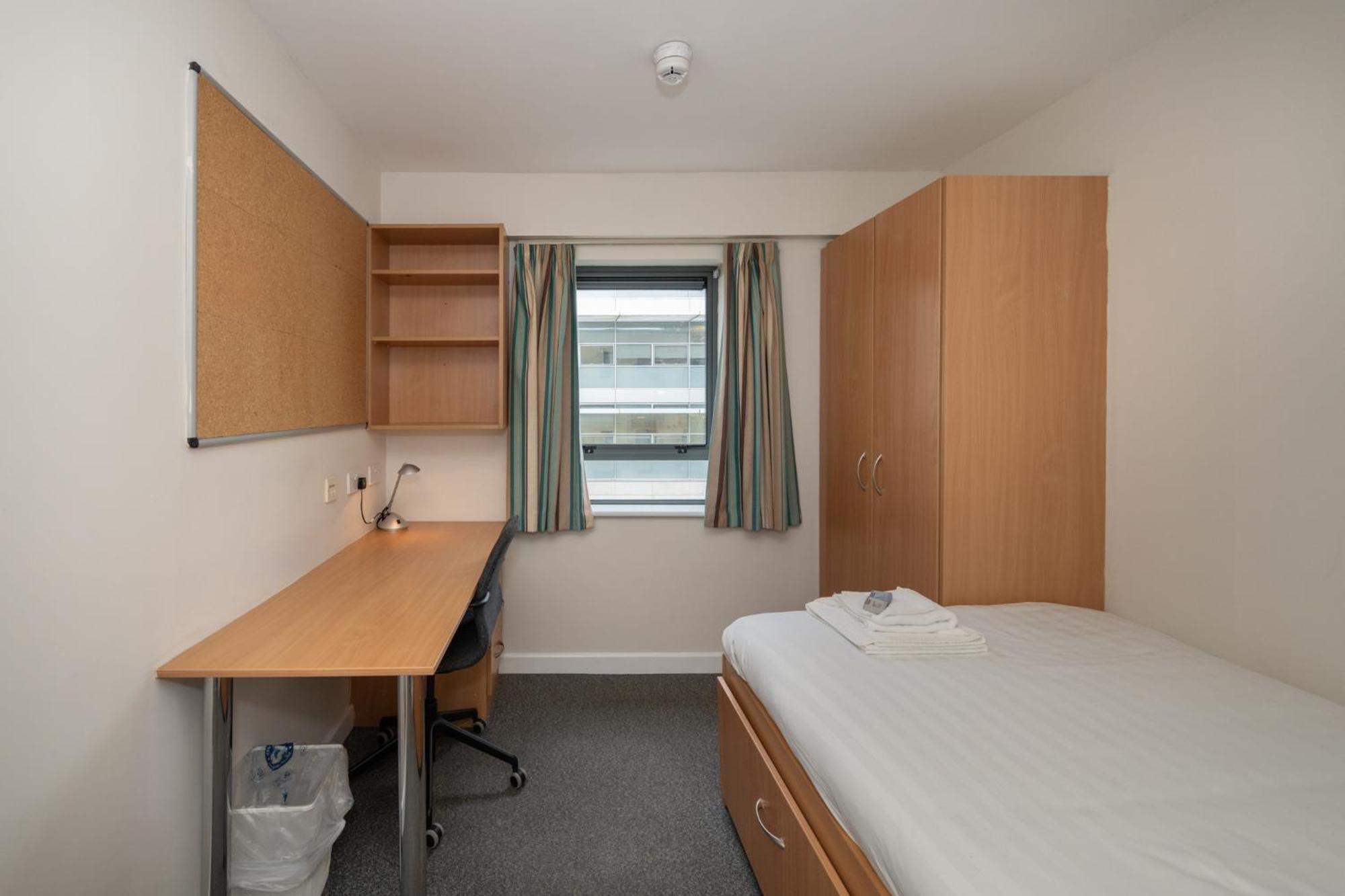 Victoria Lodge - Ucc Summer Beds คอร์ก ภายนอก รูปภาพ