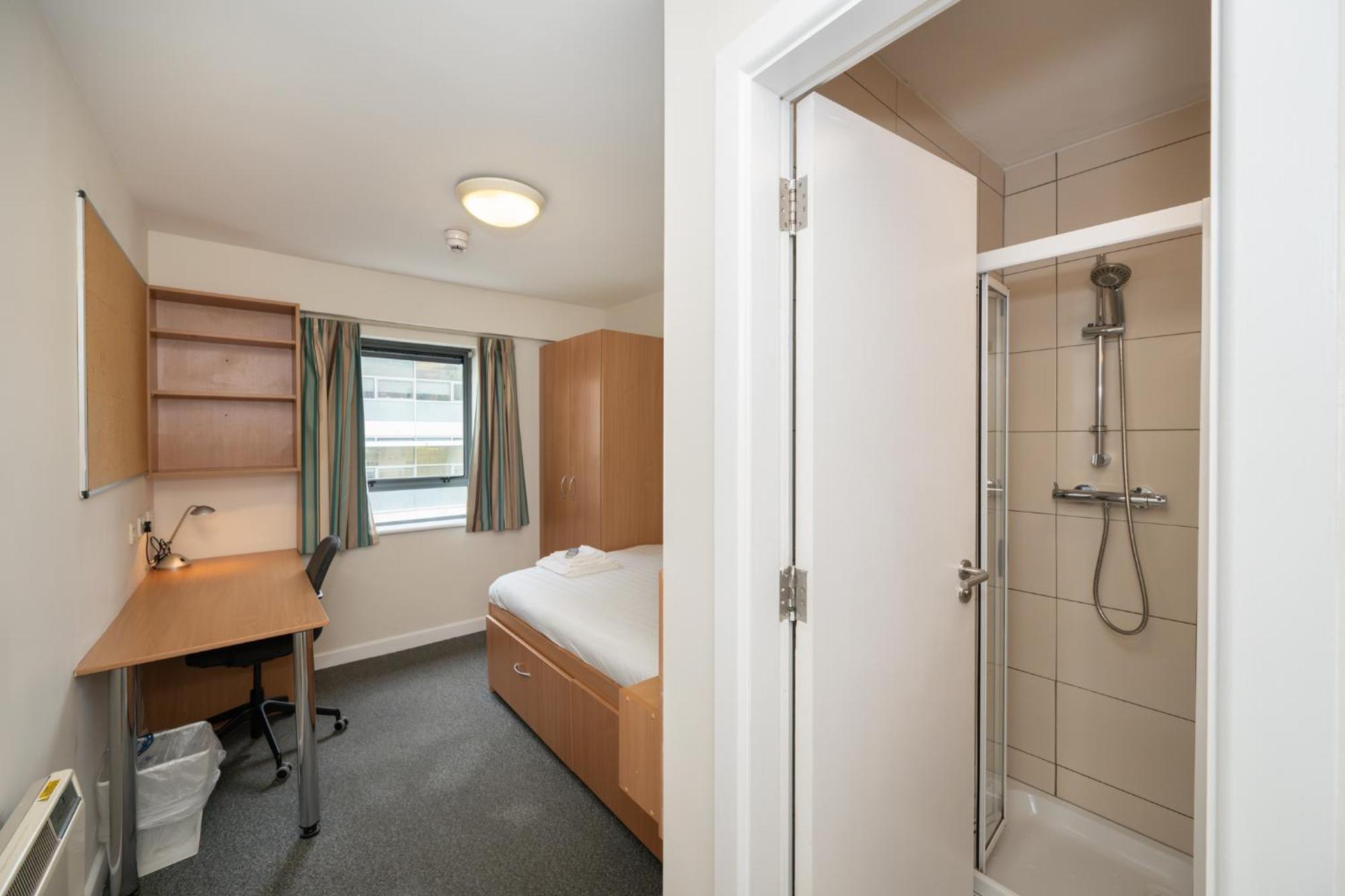 Victoria Lodge - Ucc Summer Beds คอร์ก ภายนอก รูปภาพ